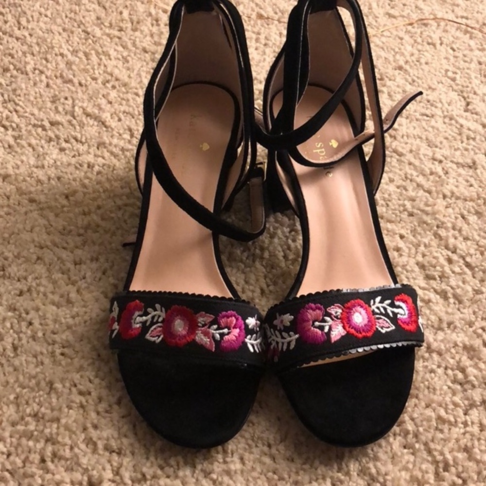 Kate Spade Watson Heels ๐ - Picture 2 of 2